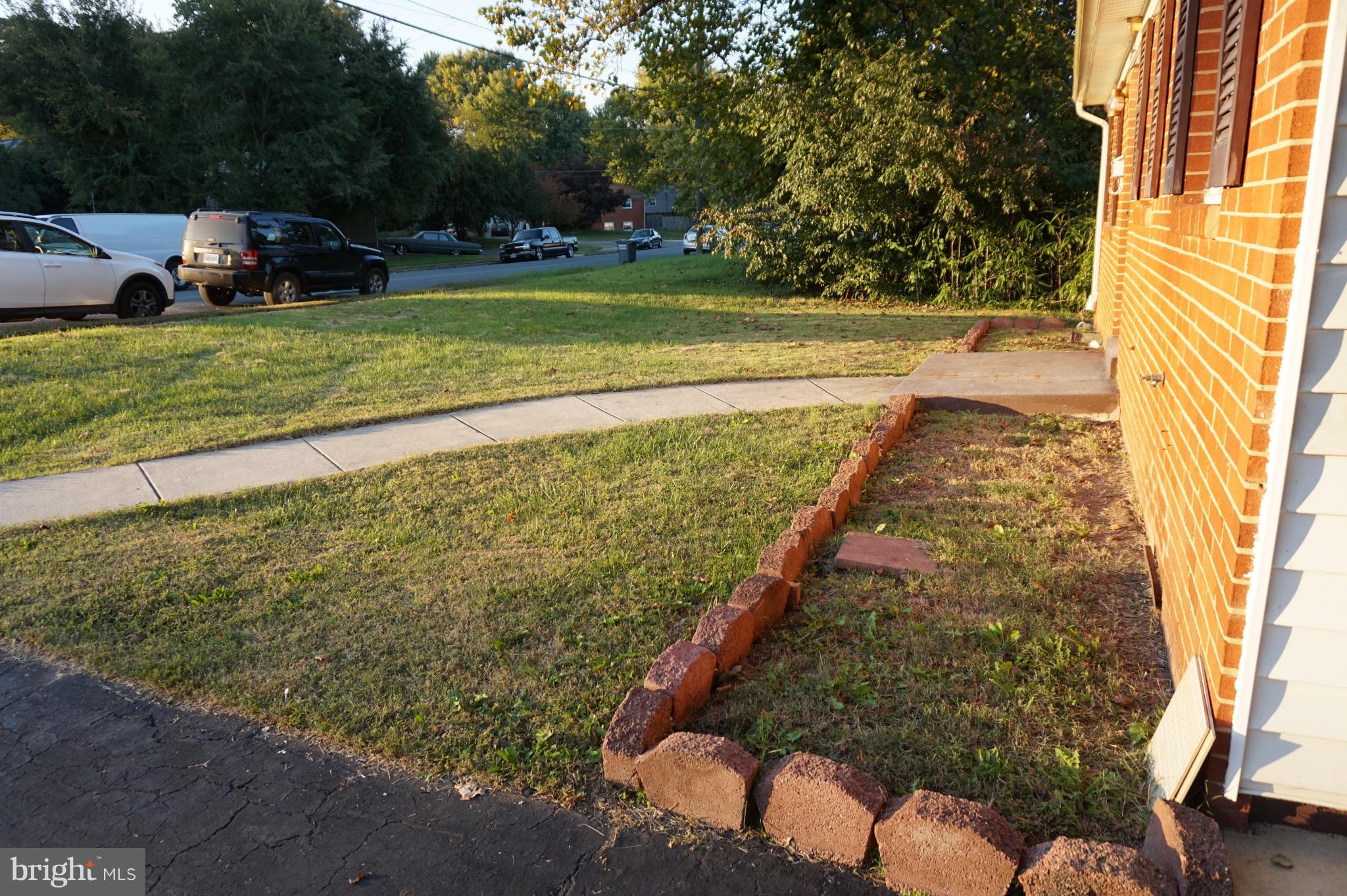 15307 Michigan Rd. Woodbridge, VA 22191 - Photo 3 of 12 Exterior (Front)