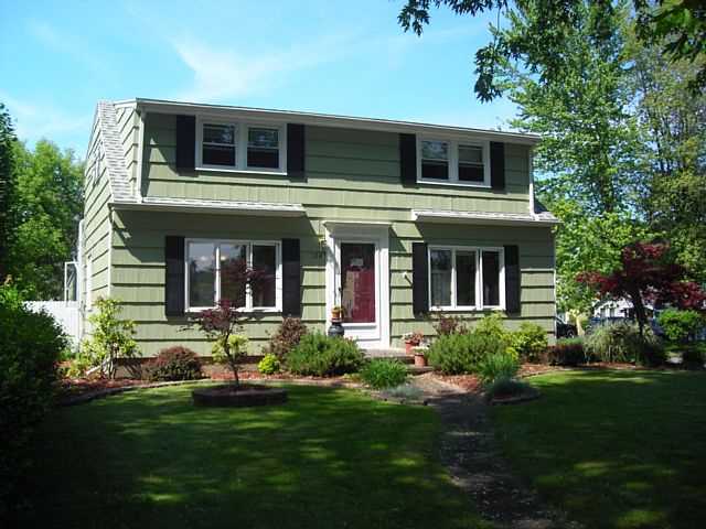 124 Cinnabar Road Irondequoit, NY 14617 - Photo 1 of 1 Exterior Front