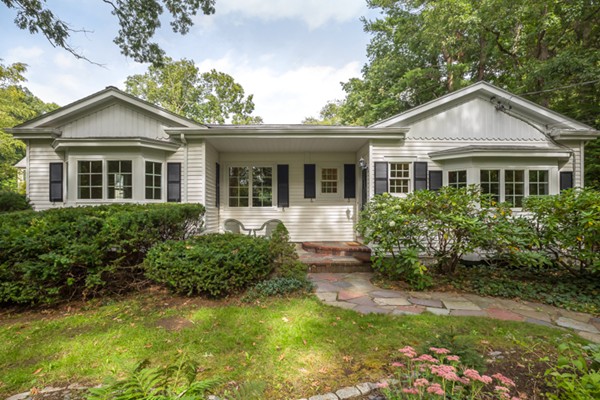 137 Shade Street Lexington, MA 02421 - Photo 2 of 30