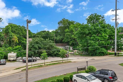 $329,000 | 4425 Westlawn Drive, Unit A301, Nashville, TN 37209