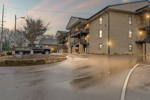 $329,000 | 4425 Westlawn Drive, Unit A301, Nashville, TN 37209