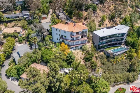 $2,495,000 | 2651 La Cuesta Drive, Los Angeles, CA 90046