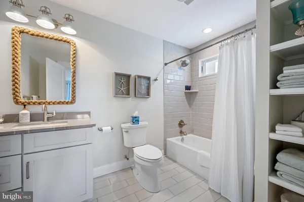 $2,750,000 | 222 Grey Plover Court, Lewes, DE 19958