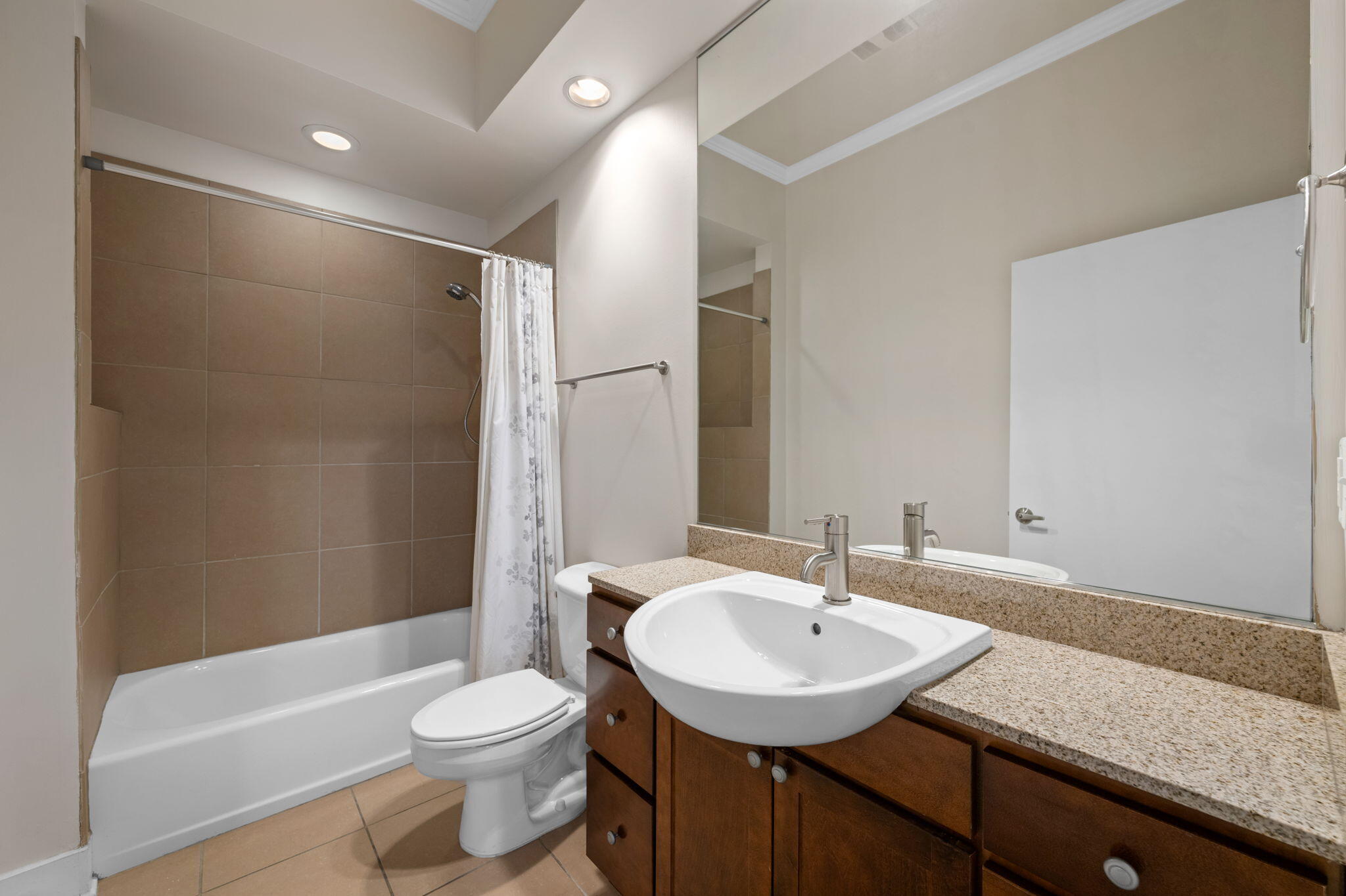 129 Walnut Street, Unit 304 Chattanooga, TN 37403 - Photo 21 of 40 28-web-or-mls-DSC_0253