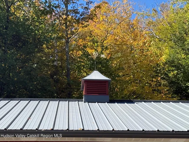a view of a storage & utility room