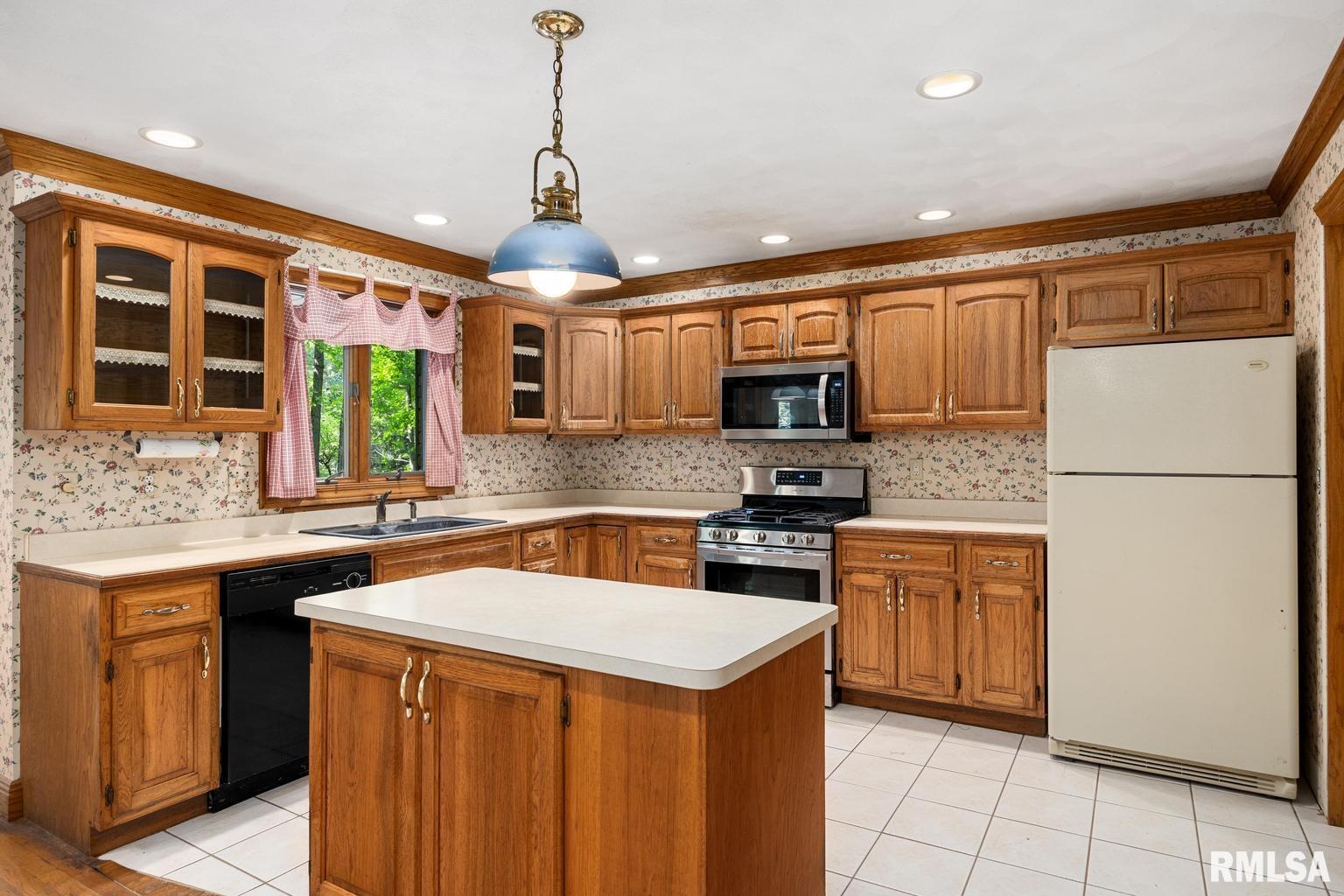524 Justa Road Metamora, IL 61548 - Photo 14 of 50