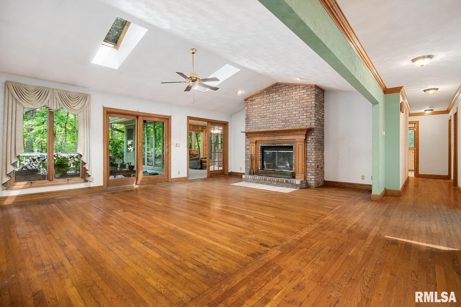 524 Justa Road Metamora, IL 61548 - Photo 9 of 50