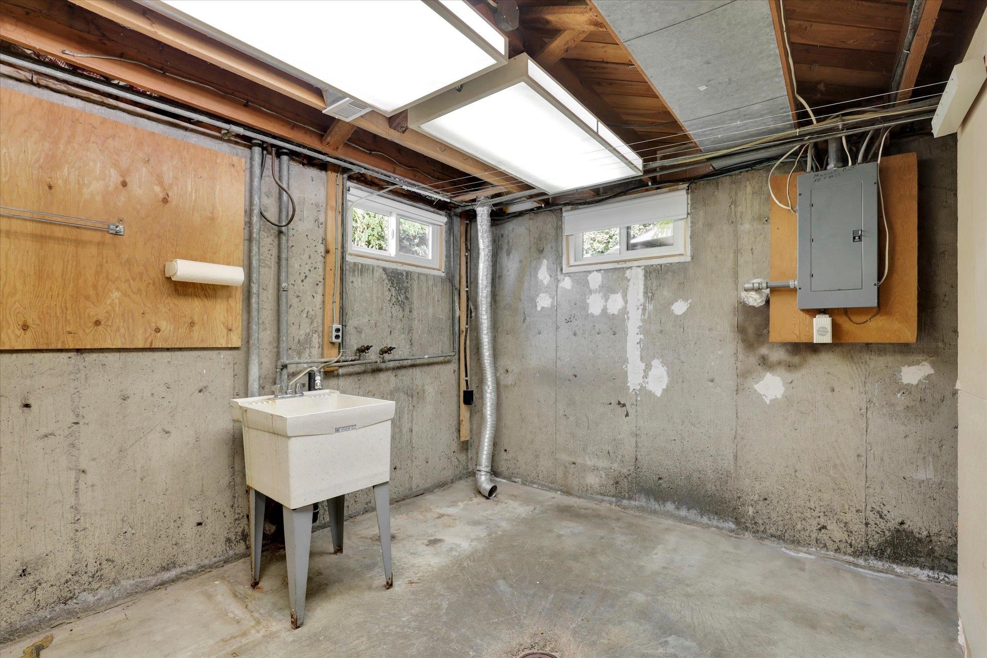 3308 West Queen Place Spokane, WA 99205 - Photo 20 of 39