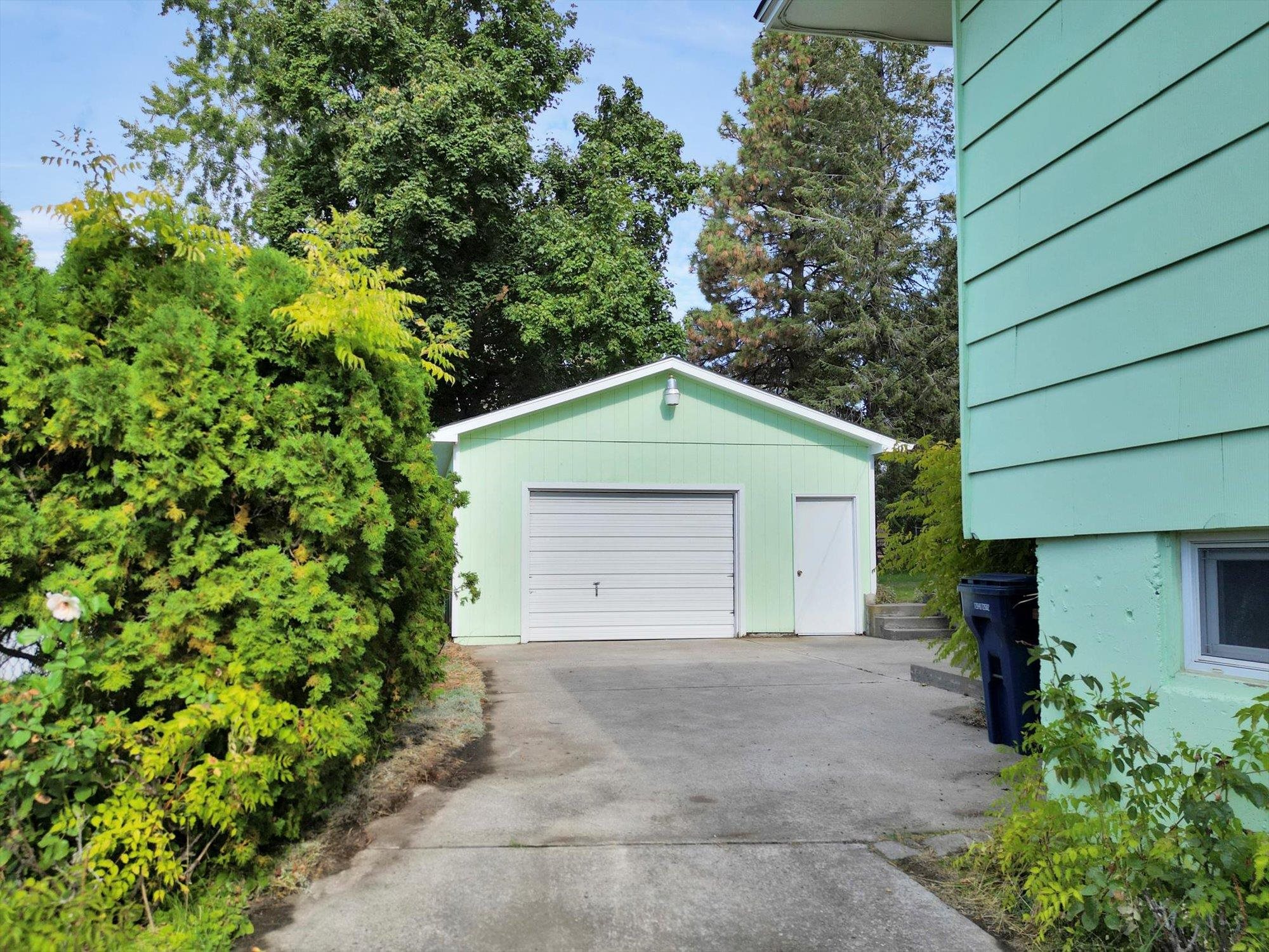 3308 West Queen Place Spokane, WA 99205 - Photo 24 of 39