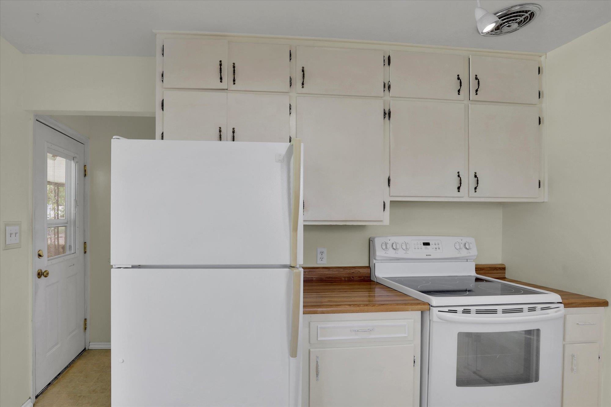 3308 West Queen Place Spokane, WA 99205 - Photo 7 of 39