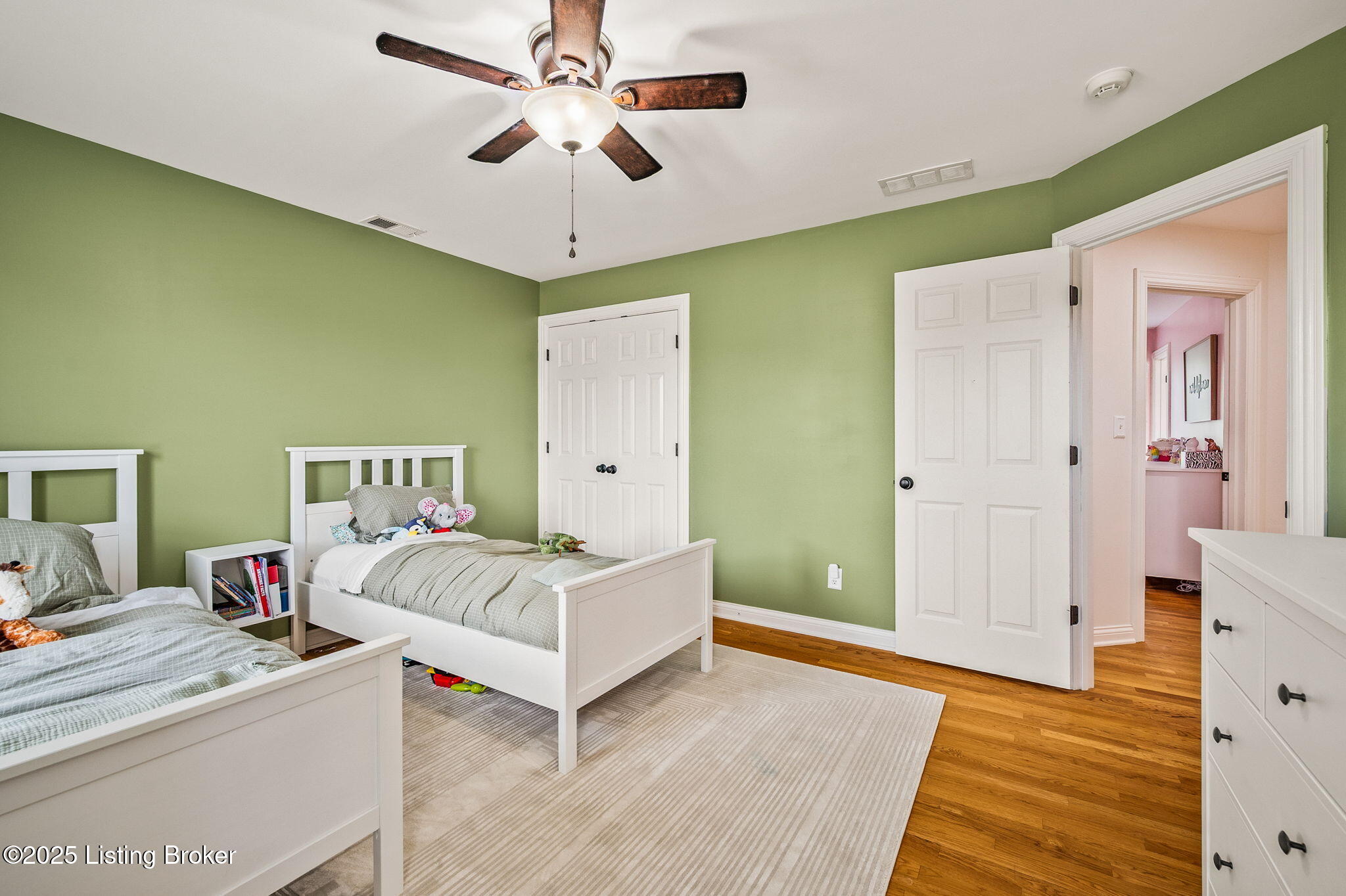 12803 Ridgemoor Drive Prospect, KY 40059 - Photo 38 of 62 Bedroom 3