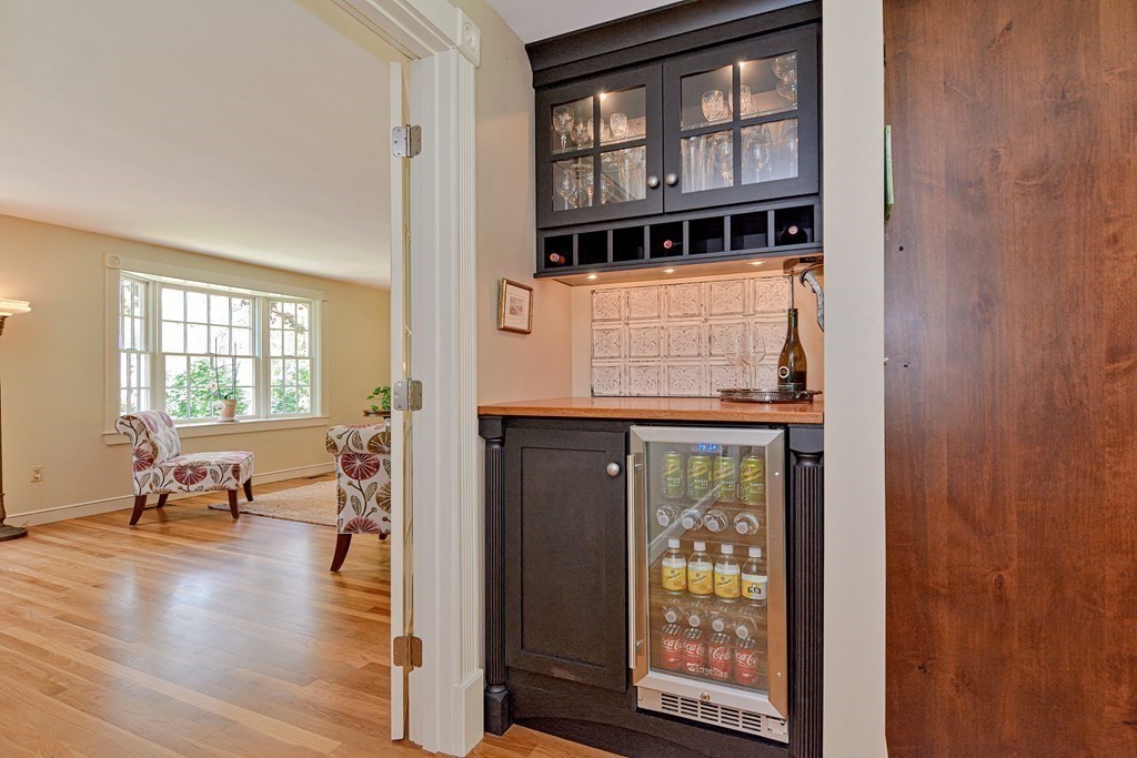 24 Warren Road Upton, MA 01568 - Photo 7 of 42 Gallery Image 7