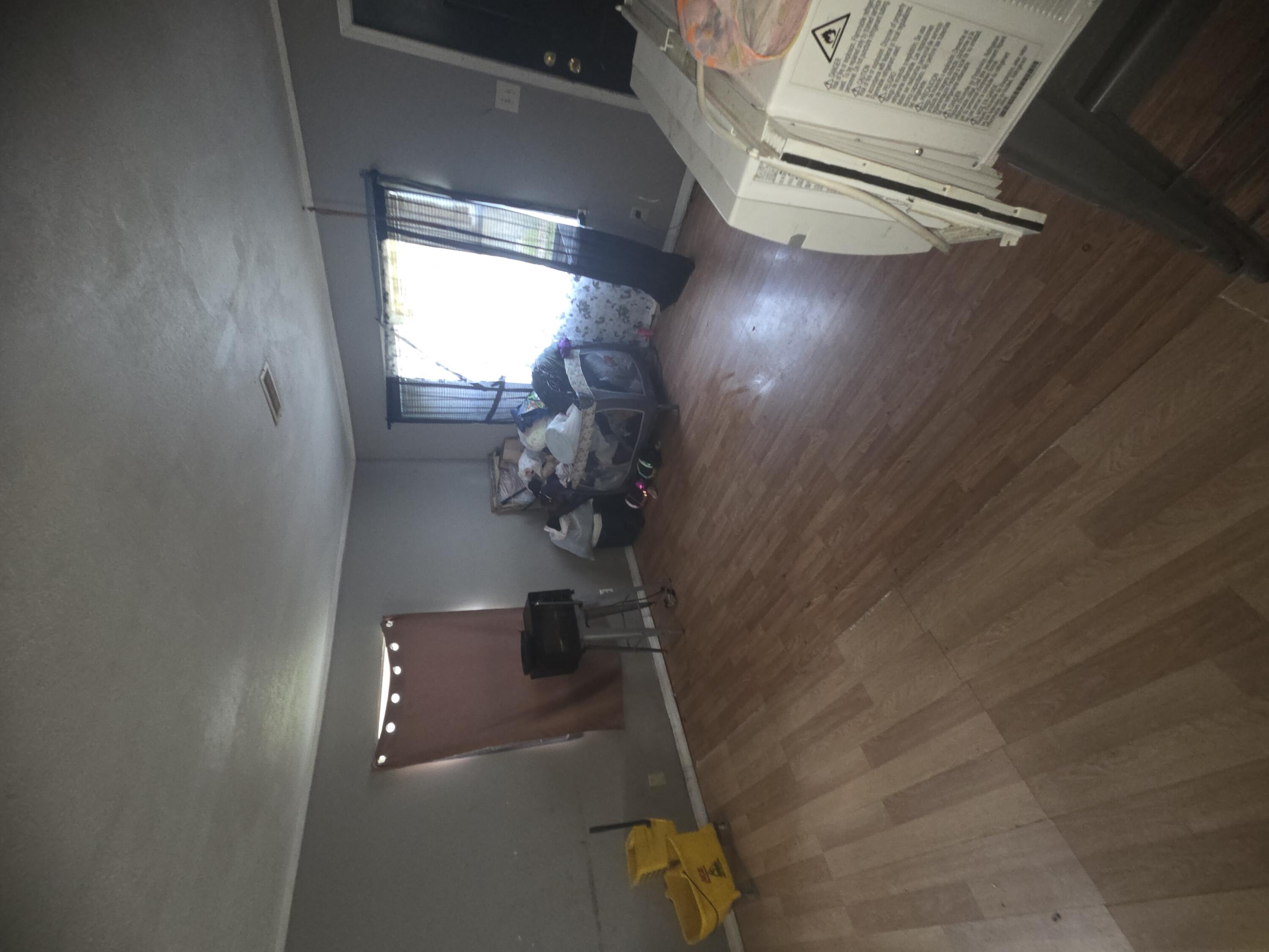 2040 Lane Street Gary, IN 46404 - Photo 5 of 9 3000x2250