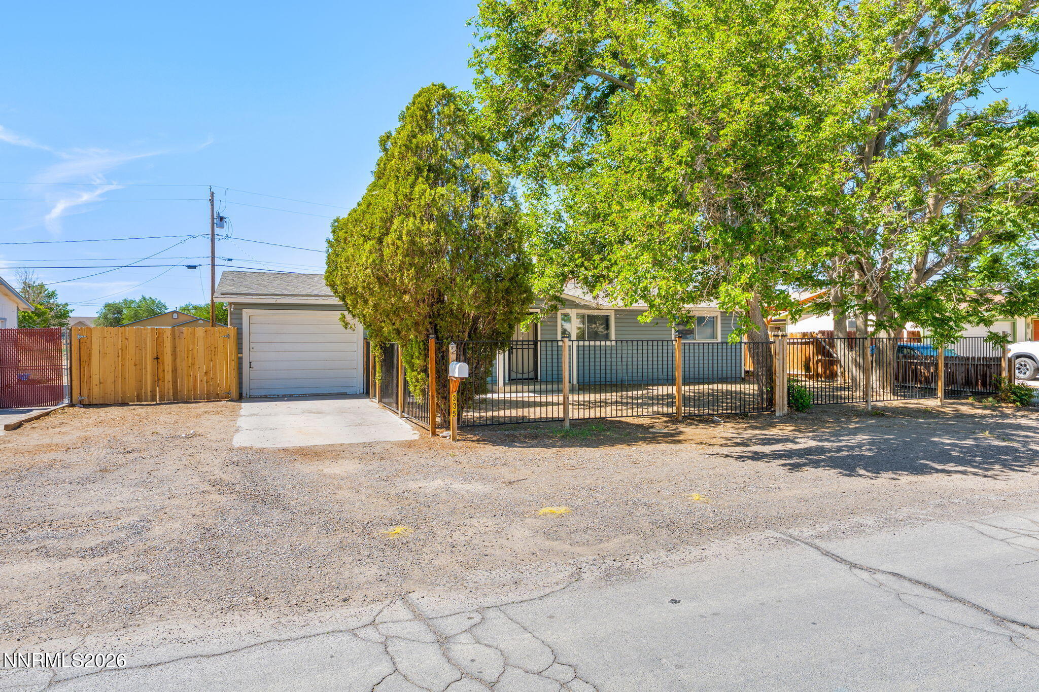 335 McCart Street Fernley, NV 89408 - Photo 3 of 53 4-web-or-mls-A7V02612
