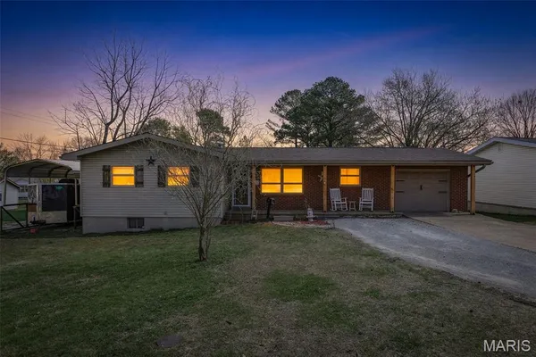 $200,000 | 102 South Roosevelt Street, Desloge, MO 63601