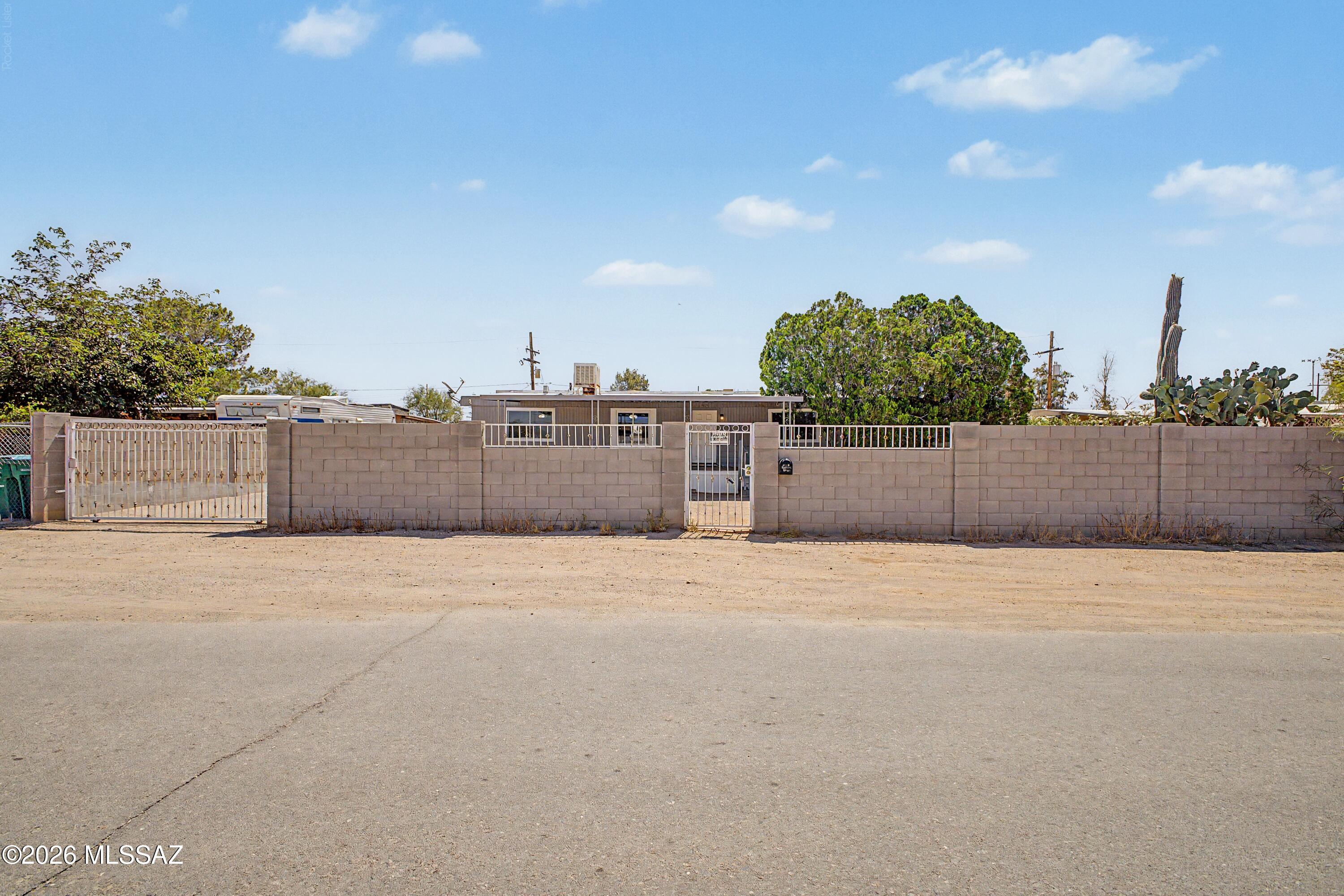 5771 South Rafter Road Tucson, AZ 85757 - Photo 1 of 16