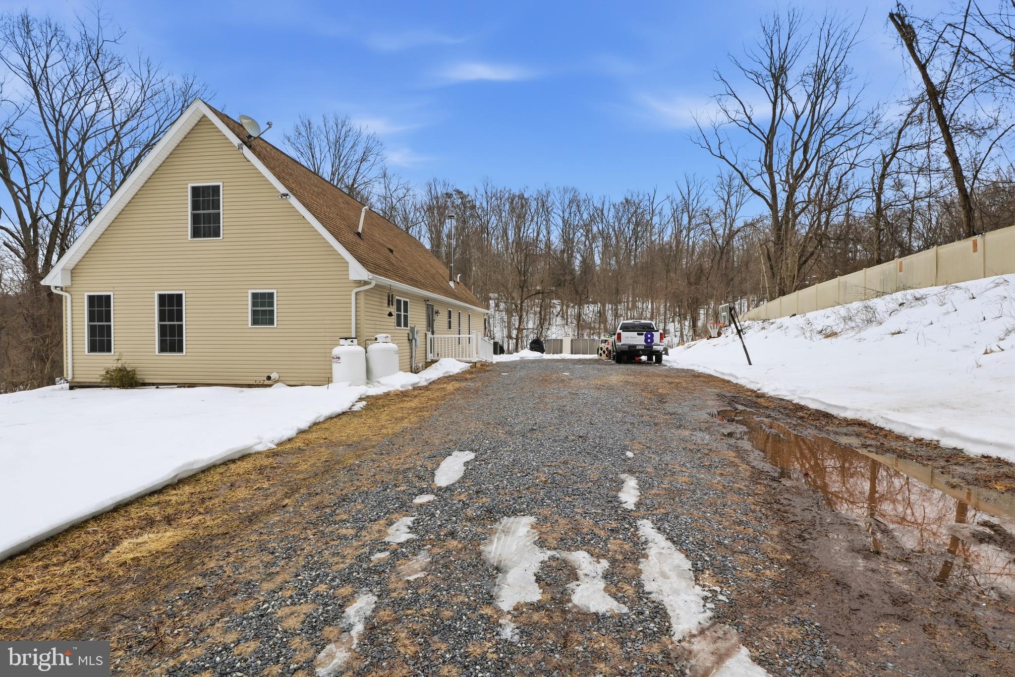 25 Hake Road Dover, PA 17315 - Photo 5 of 43