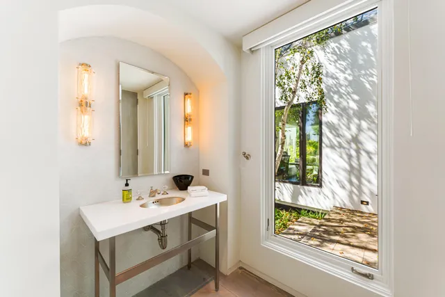 $27,000,000 | 1850 Jelinda Drive, Montecito, CA 93108