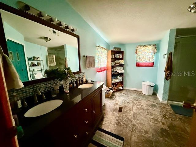 11340 Southwest 28th Way Webster, FL 33597 - Photo 11 of 34