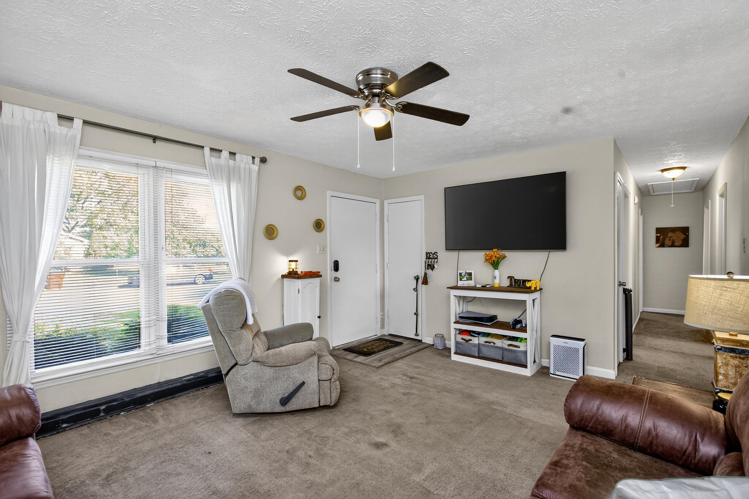 199 Dunroven Road Versailles, KY 40383 - Photo 5 of 22 105