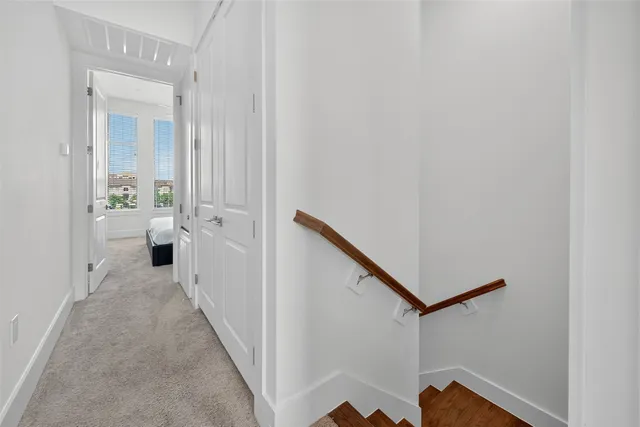 a view of livingroom with washer and dryer