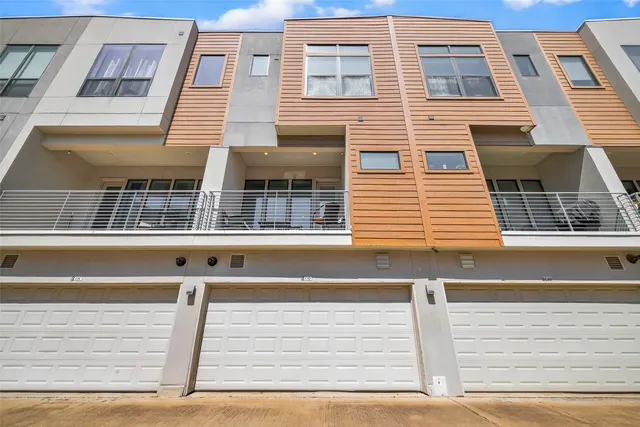 a view of an bike garage
