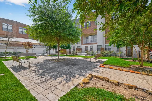 $349,900 | 2401 Crawford Street, Unit C3D, Houston, TX 77004