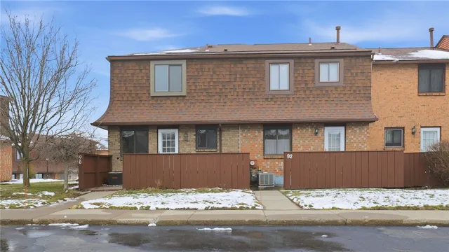 $199,900 | 96 Surrey Hill Way, Henrietta, NY 14623