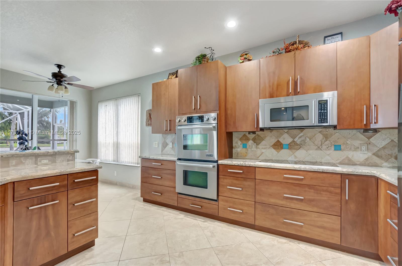 12672 Tucano Circle Boca Raton, FL 33428 - Photo 21 of 83 Gallery Image 21