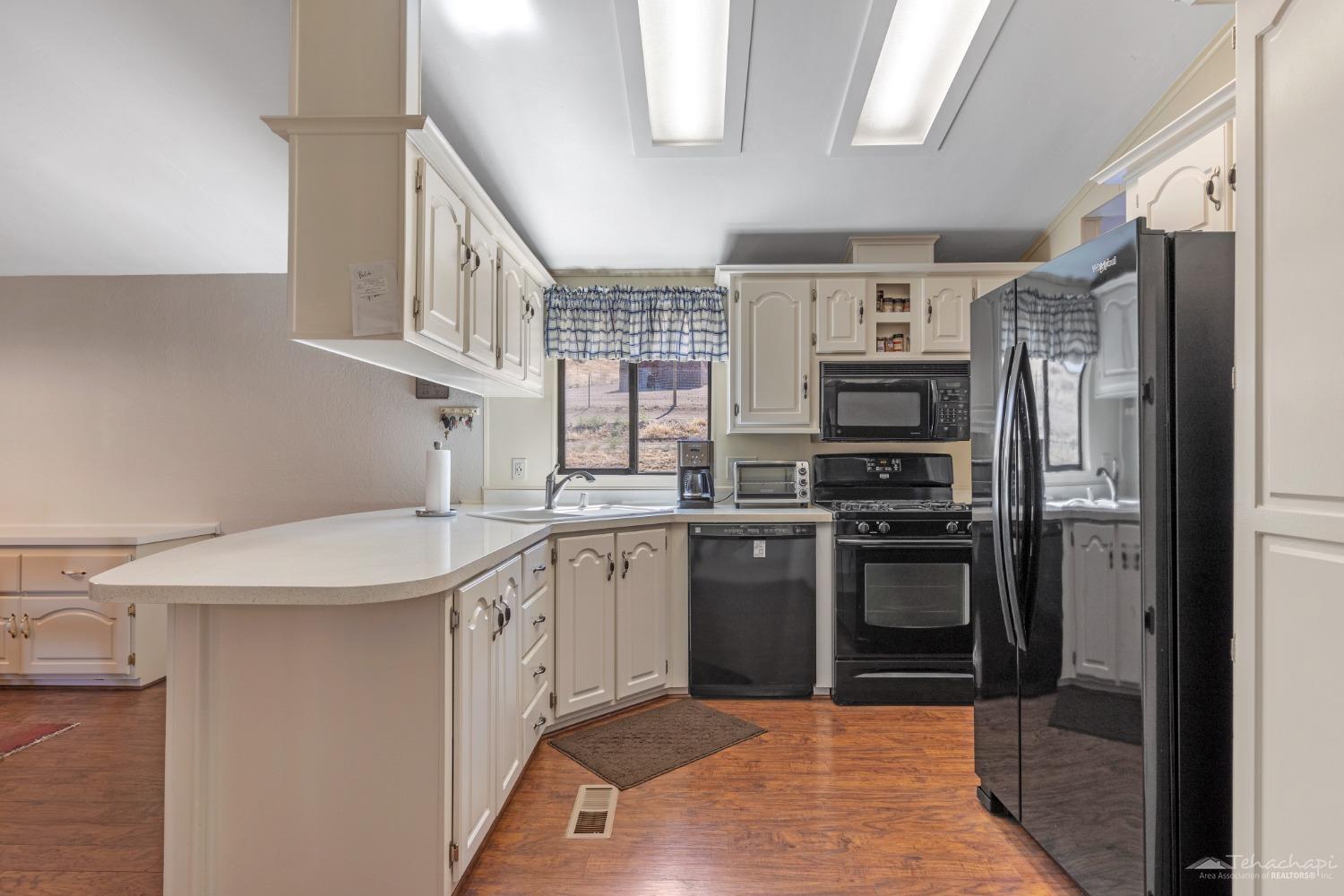 22100 Old Well Road Tehachapi, CA 93561 - Photo 11 of 46 Gallery Image 11