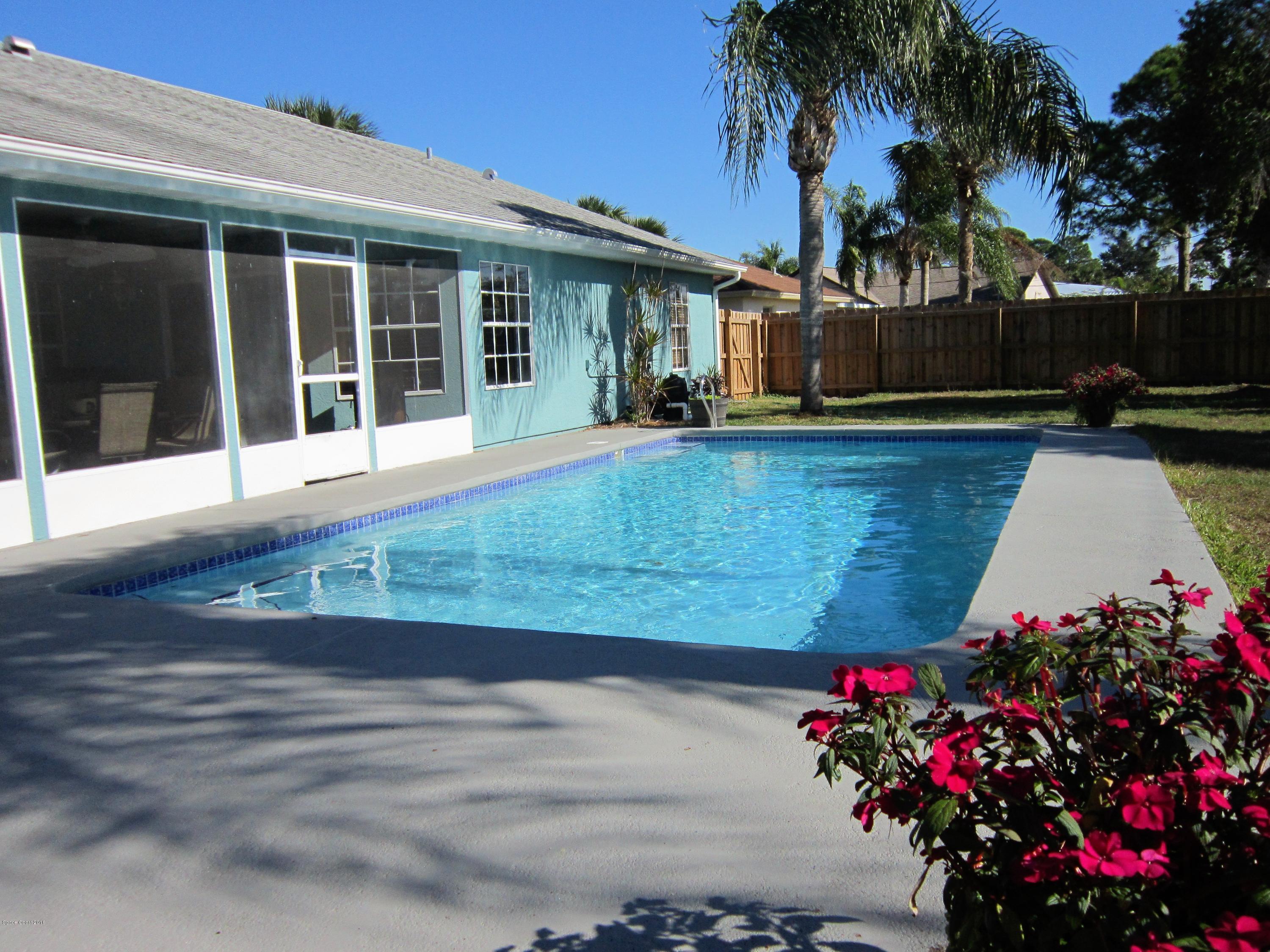 620 Crowberry Road Northeast Palm Bay, FL 32907 - Photo 15 of 17 Large Pool