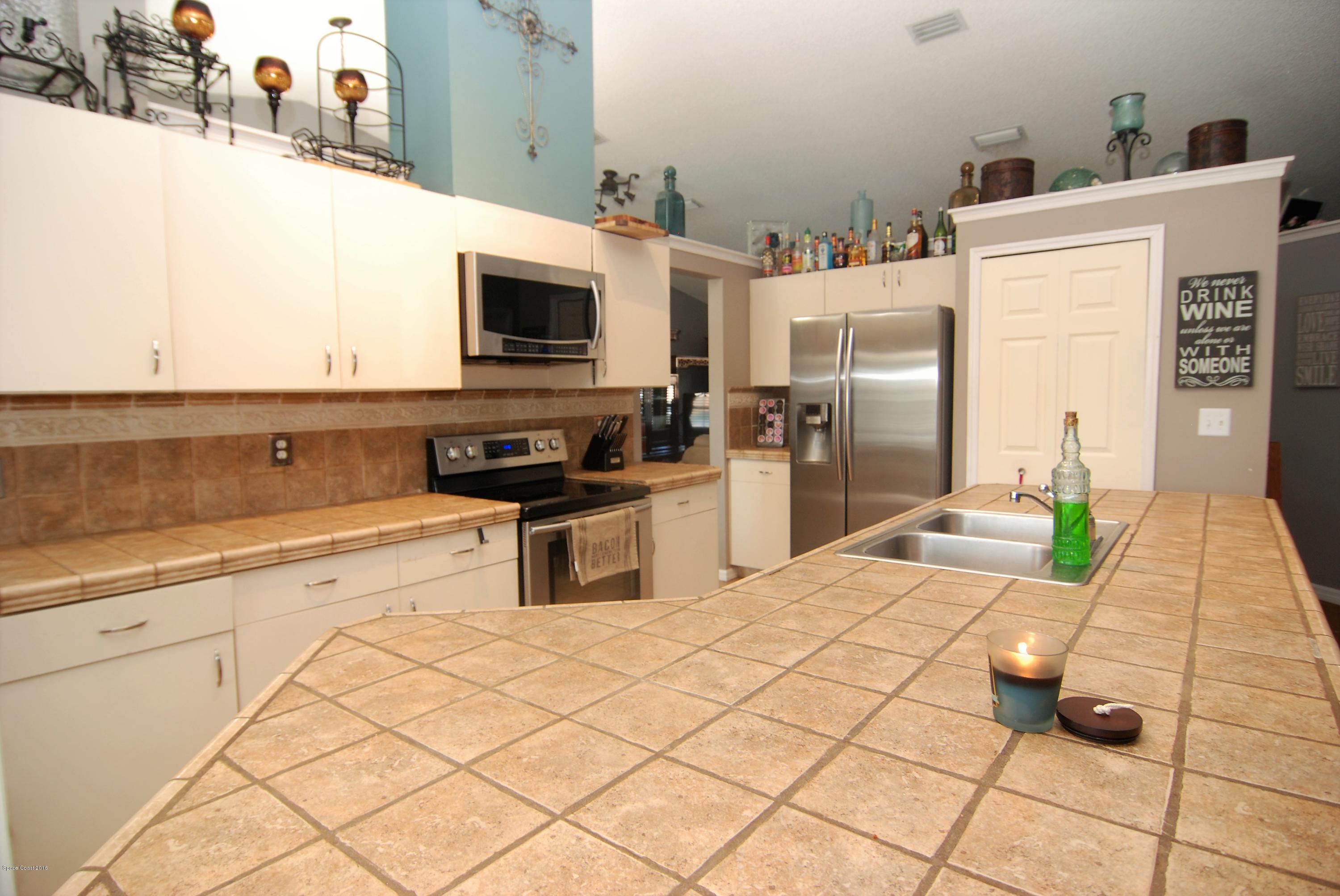 Island Kitchen