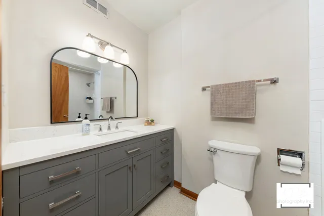 $3,500 | 1236 Hercules Lane, Naperville, IL 60540