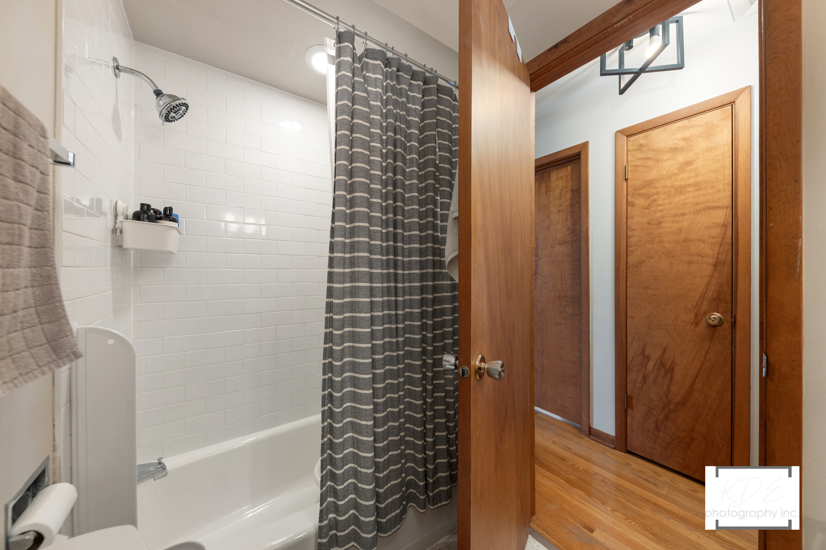 1236 Hercules Lane Naperville, IL 60540 - Photo 24 of 41 a bathroom with a shower and a toilet