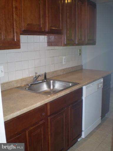 11647 Stoneview Square, Unit 88/2B Reston, VA 20191 - Photo 6 of 7