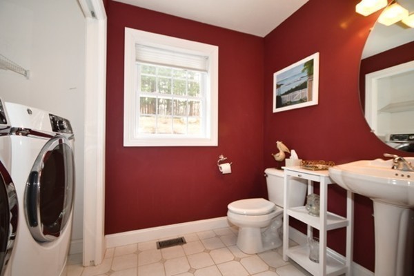 6 Maple Ridge Road Methuen, MA 01844 - Photo 10 of 26 Gallery Image 10