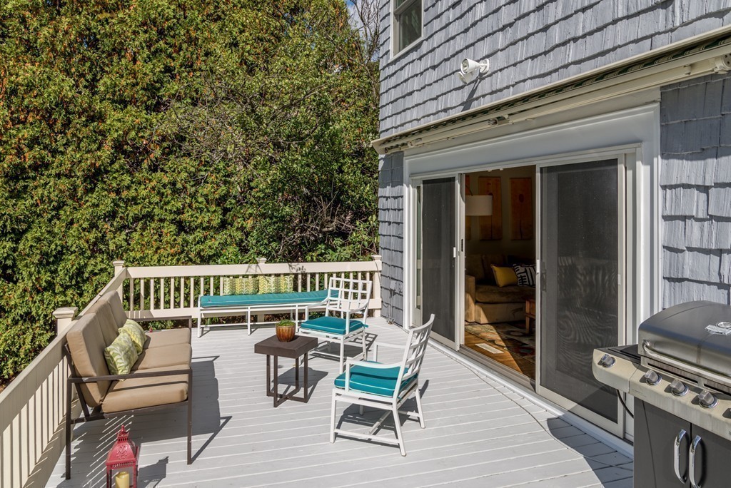 95 Rachel Road Newton, MA 02459 - Photo 4 of 13 Gallery Image 4