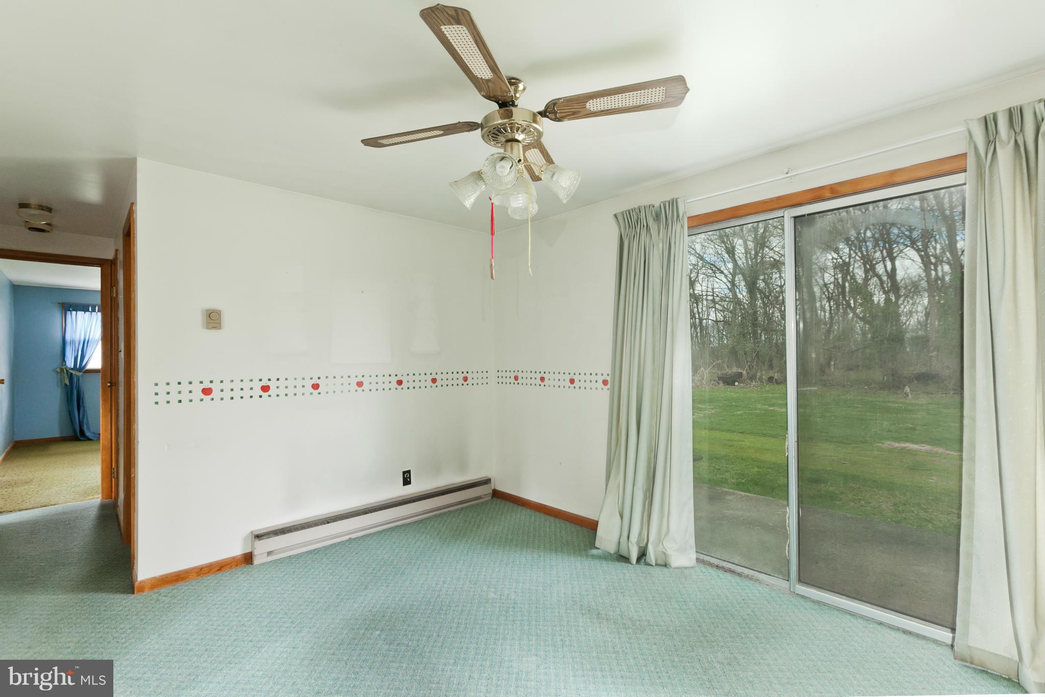 11930 Walnut Point Road Hagerstown, MD 21740 - Photo 5 of 30 Dining Room