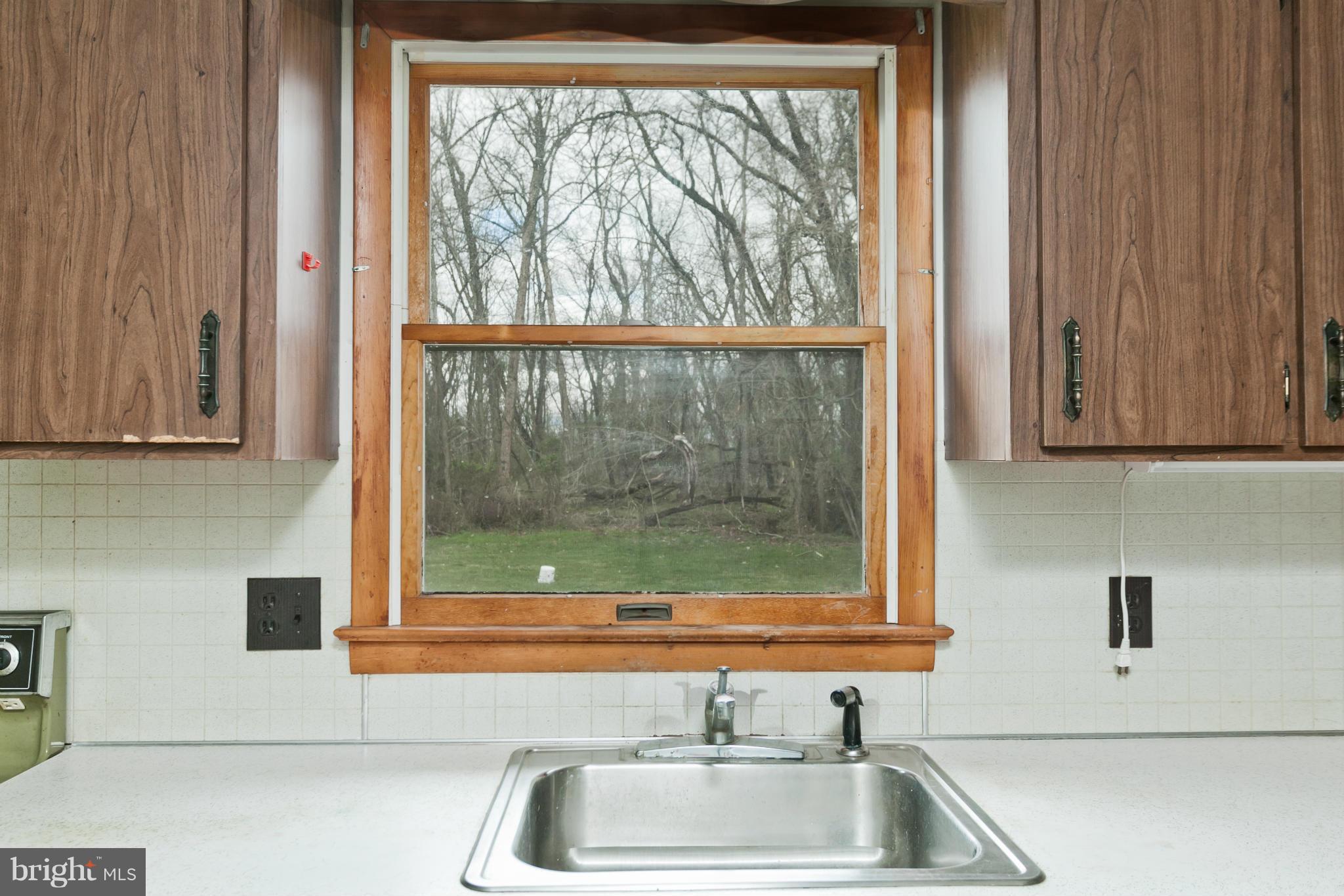 11930 Walnut Point Road Hagerstown, MD 21740 - Photo 8 of 30 Kitchen
