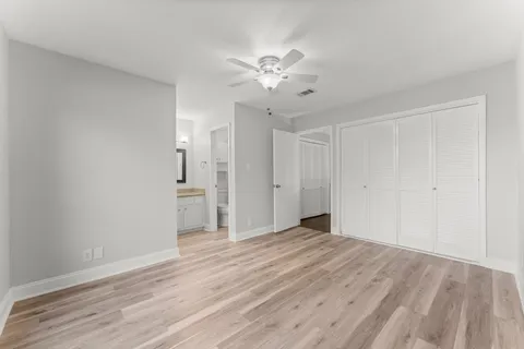 $148,000 | 14515 Wunderlich Drive, Unit 1413, Houston, TX 77069