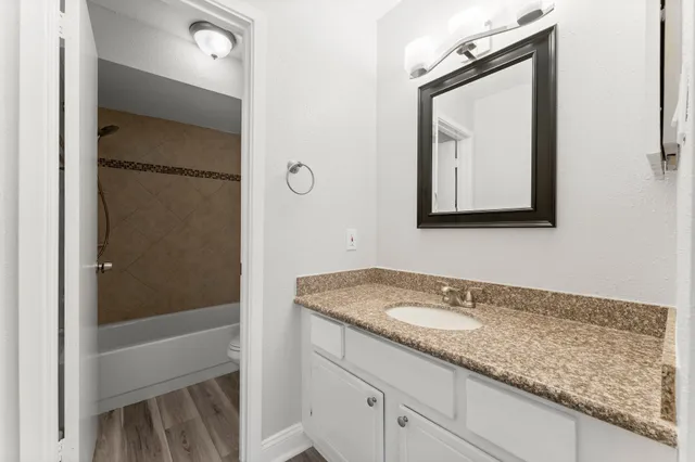 $148,000 | 14515 Wunderlich Drive, Unit 1413, Houston, TX 77069