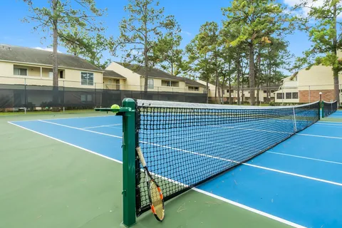 $148,000 | 14515 Wunderlich Drive, Unit 1413, Houston, TX 77069