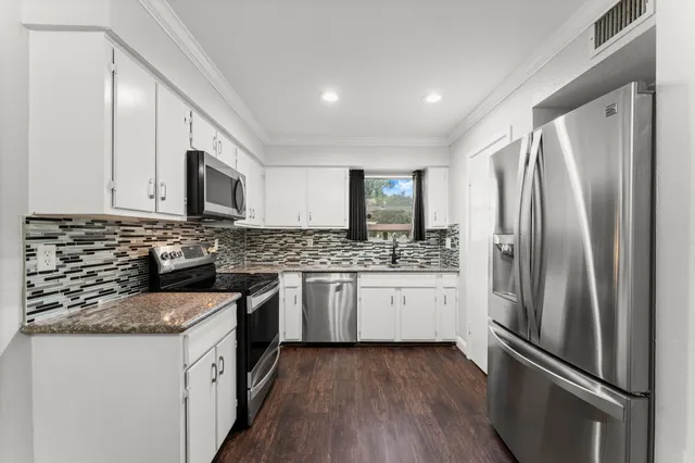 $148,000 | 14515 Wunderlich Drive, Unit 1413, Houston, TX 77069