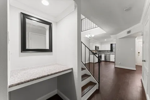 $148,000 | 14515 Wunderlich Drive, Unit 1413, Houston, TX 77069