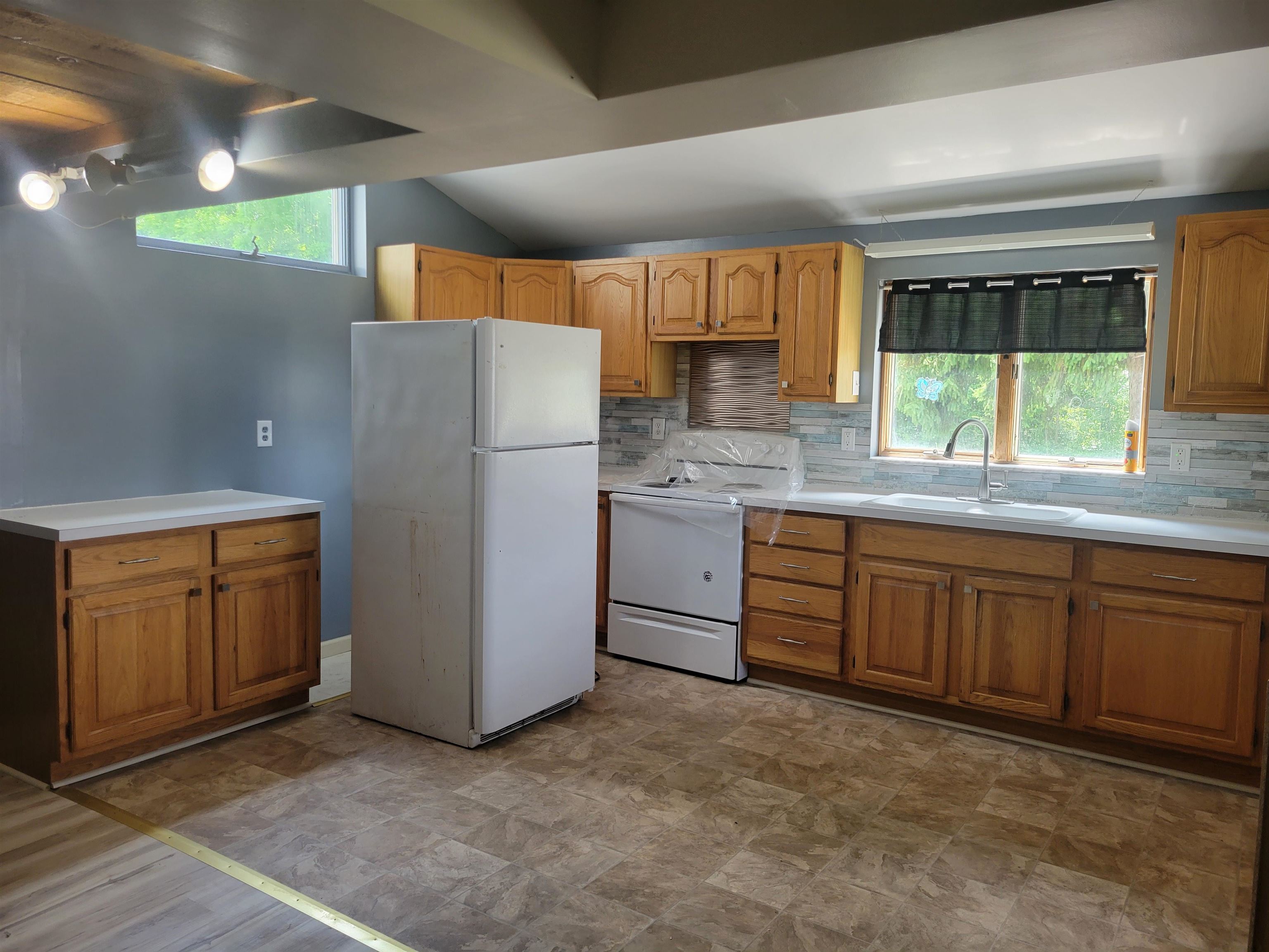 11372 North Linden Road Clio, MI 48420 - Photo 6 of 12