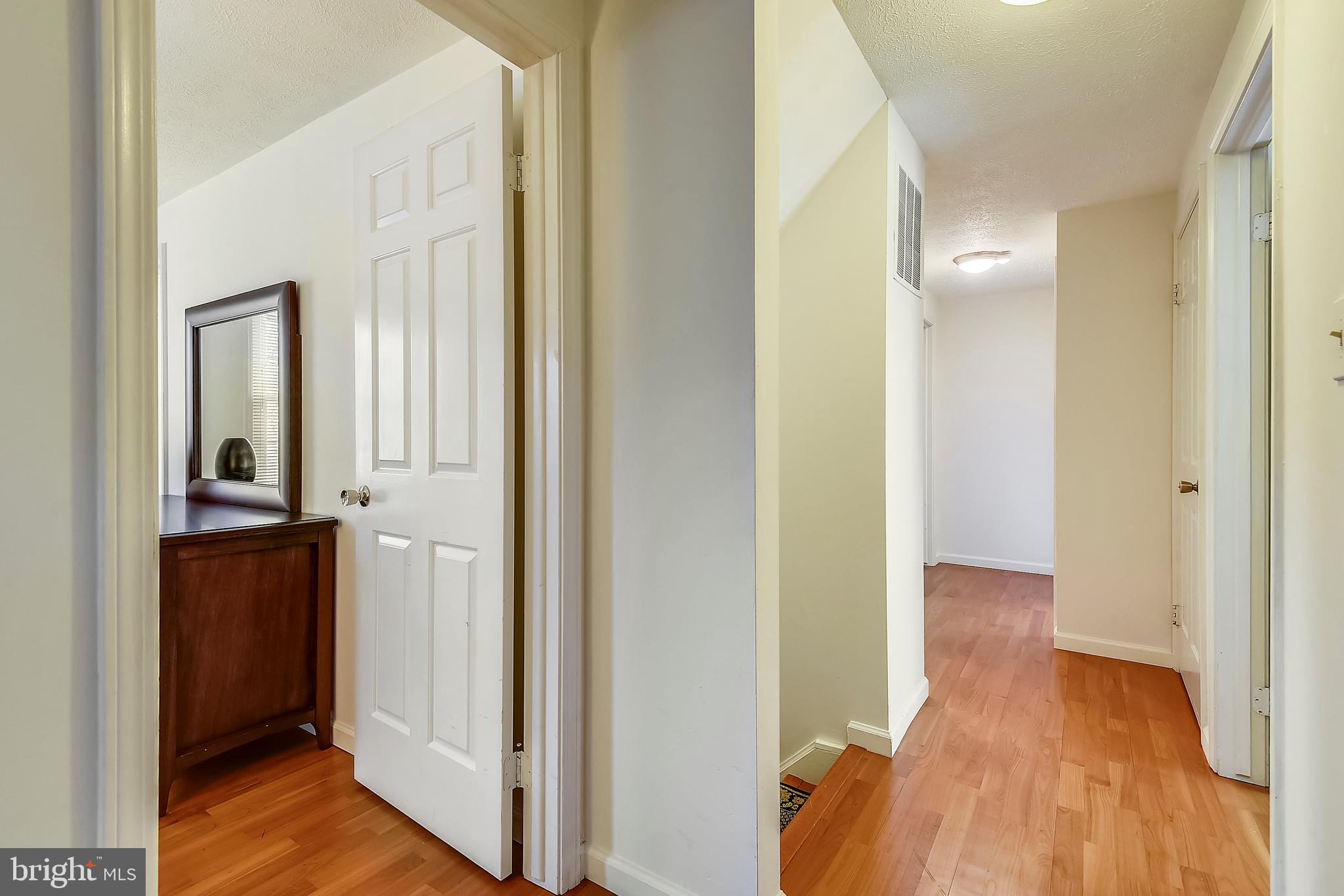 9401 Huntmaster Road Laytonsville, MD 20882 - Photo 26 of 56 Upstairs hallway has access to 5 bedrooms