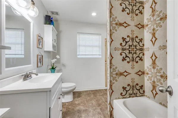 $330,000 | 113 McCrae Lane, Boyd, TX 76023