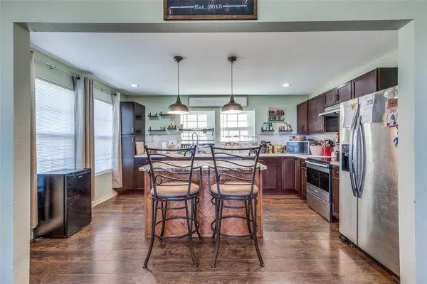$330,000 | 113 McCrae Lane, Boyd, TX 76023