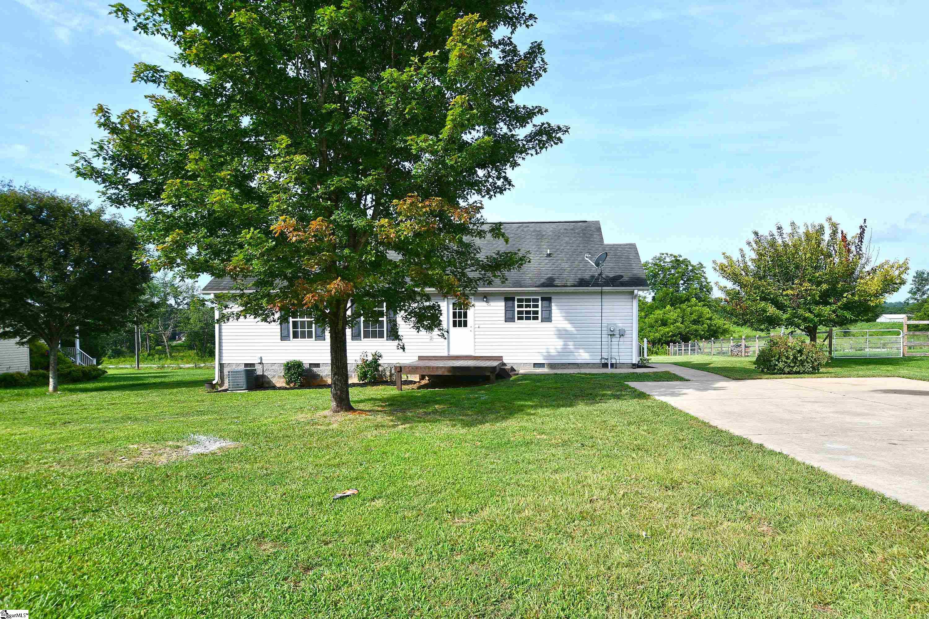 10280 New Cut Road Campobello, SC 29322 - Photo 7 of 35 Gallery Image 7