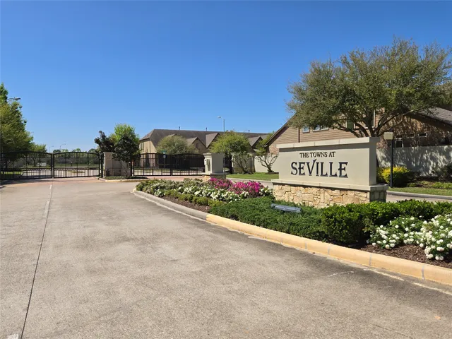 $350,000 | 24110 Tapa Springs Lane, Katy, TX 77494